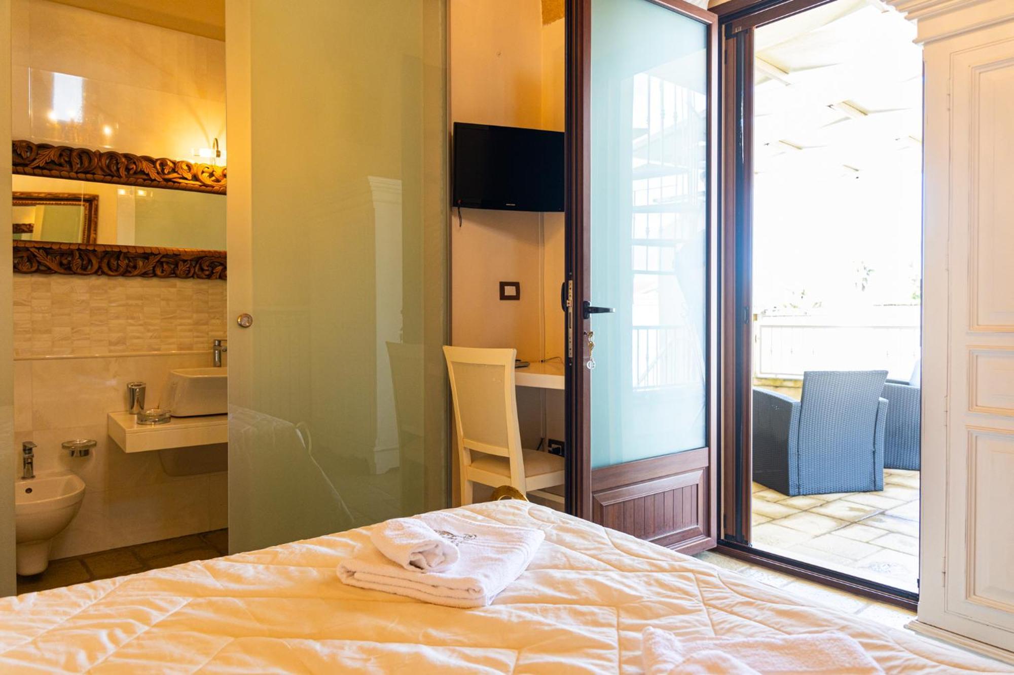 Palazzo Aurora Bed & Breakfast Alezio Ngoại thất bức ảnh